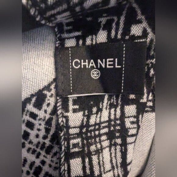 chanel makeup gift with purchase scarf - Picture 8 of 10